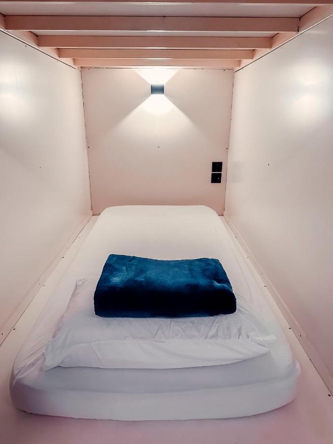 Bed Attitude Hostel Cenang Pantai Cenang  Exterior photo