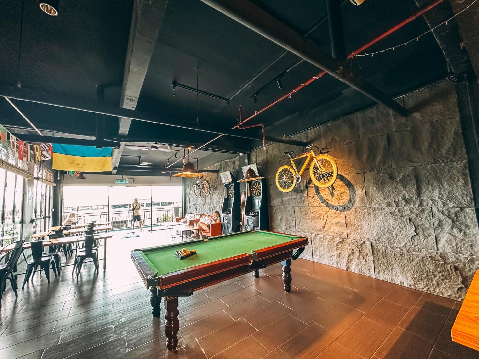 Bed Attitude Hostel Cenang Pantai Cenang  Exterior photo