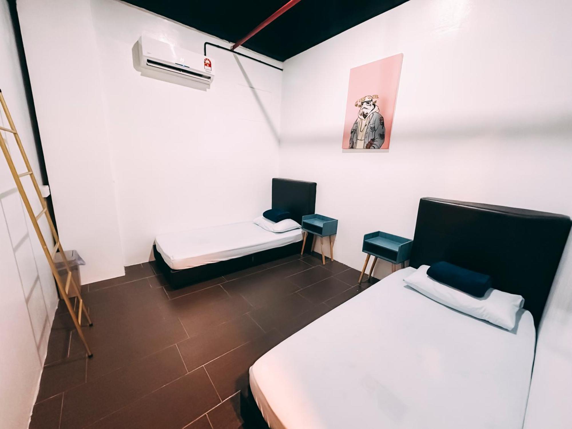 Bed Attitude Hostel Cenang Pantai Cenang  Exterior photo